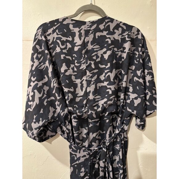 Elegant Black and Gray Maxi Dress - Picture 13 of 13